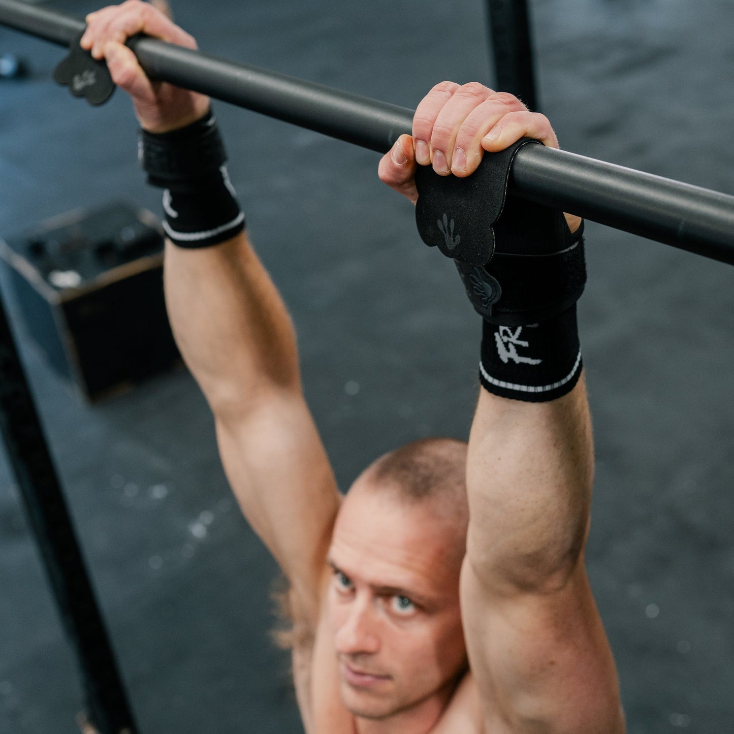 FROG GRIPS® ELITE HYBRID - FINGERLESS BLACK